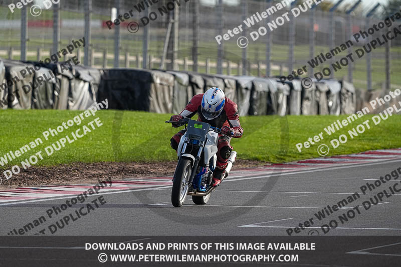 donington no limits trackday;donington park photographs;donington trackday photographs;no limits trackdays;peter wileman photography;trackday digital images;trackday photos